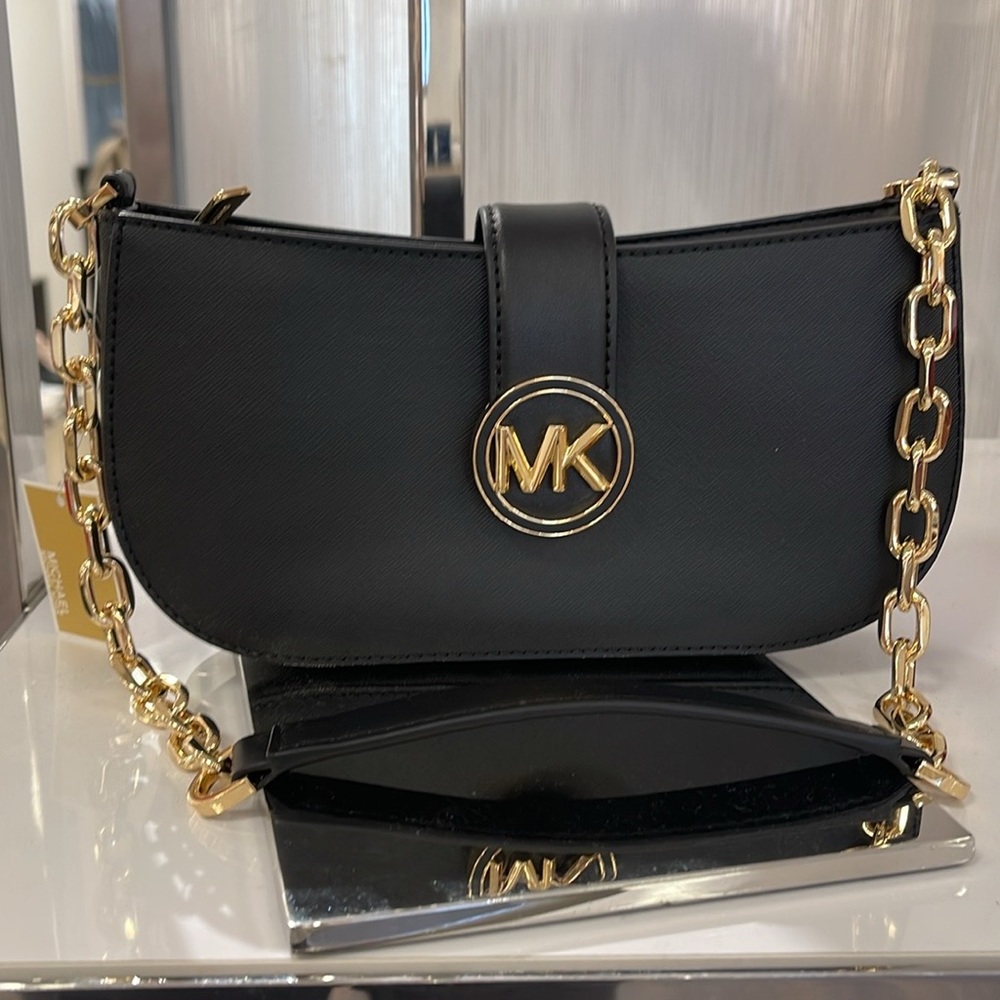 MICHAEL KORS
Carmen Small Shoulder Pochette Bag
Black 
NWT - Picture 16 of 16